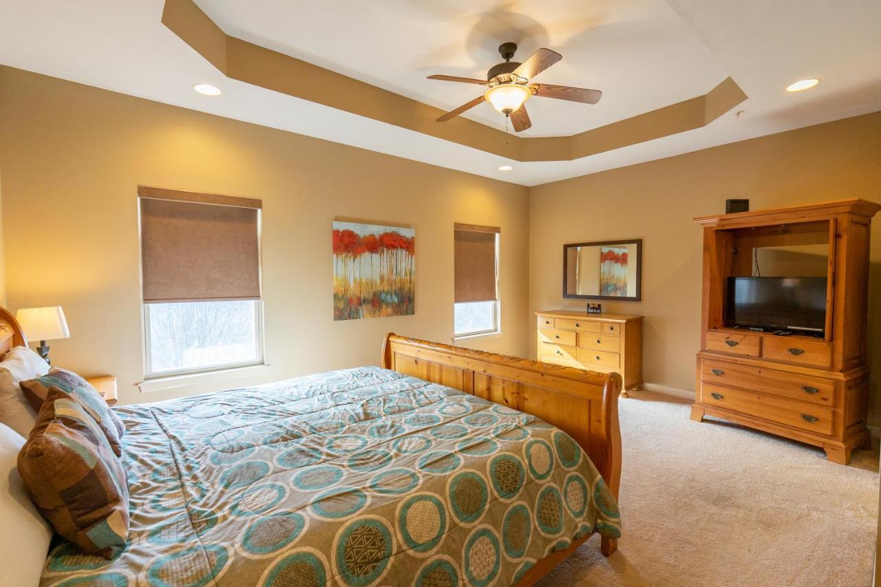 4Br Walk-In - Foosball Table - Hot Tub - Fire Pit - Free Tickets Included - Dv166 Branson Exterior photo